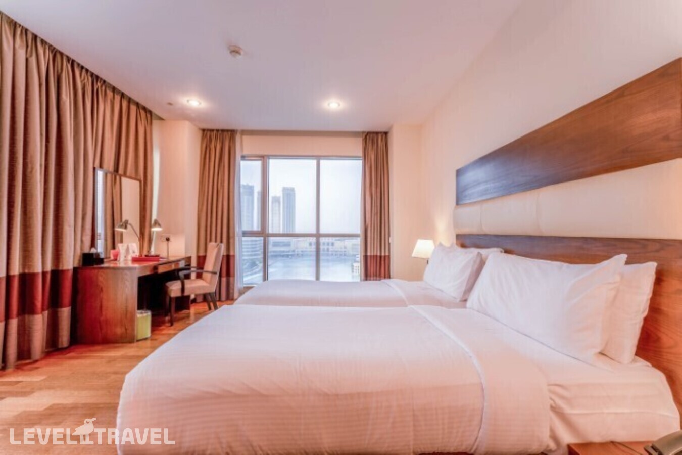 фотографии номера Студия премиум с видом на Бурдж-Халифа и фонтан отеля Ramada Downtown Dubai в ОАЭ(Даунтаун Дубай) - фото №4