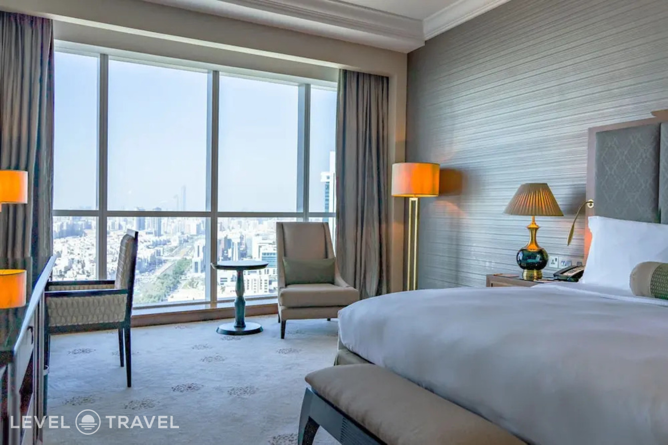 фотографии номера Люкс отеля Dusit Thani Abu Dhabi в ОАЭ(Абу-Даби) - фото №11