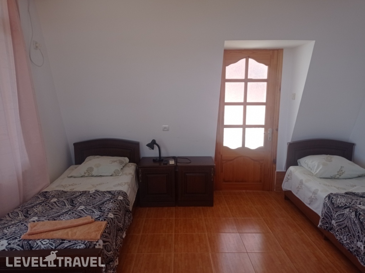 фотографии номера Улучшенный (две односпальные кровати) отеля Пансионат Коралл в Россия(Головинка) - фото №37