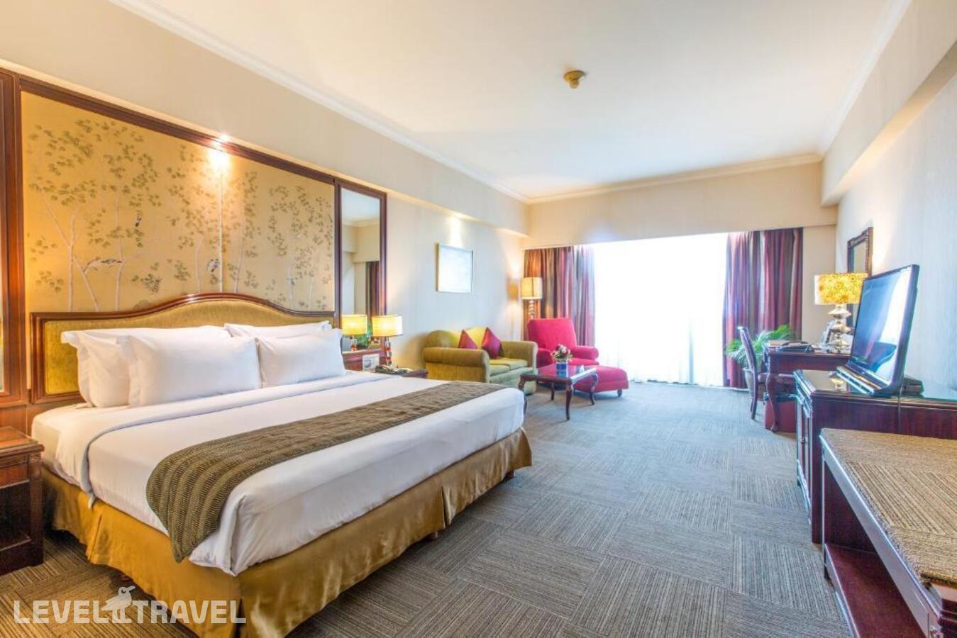 фотографии номера Делюкс отеля Sunlake Waterfront Resort And Convention в Индонезия(Джакарта) - фото №2