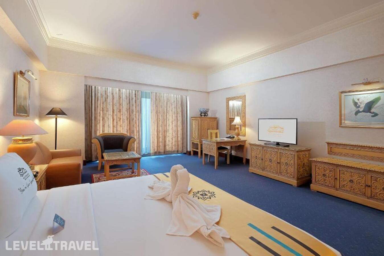фотографии номера Семейный люкс отеля Sunlake Waterfront Resort And Convention в Индонезия(Джакарта) - фото №10