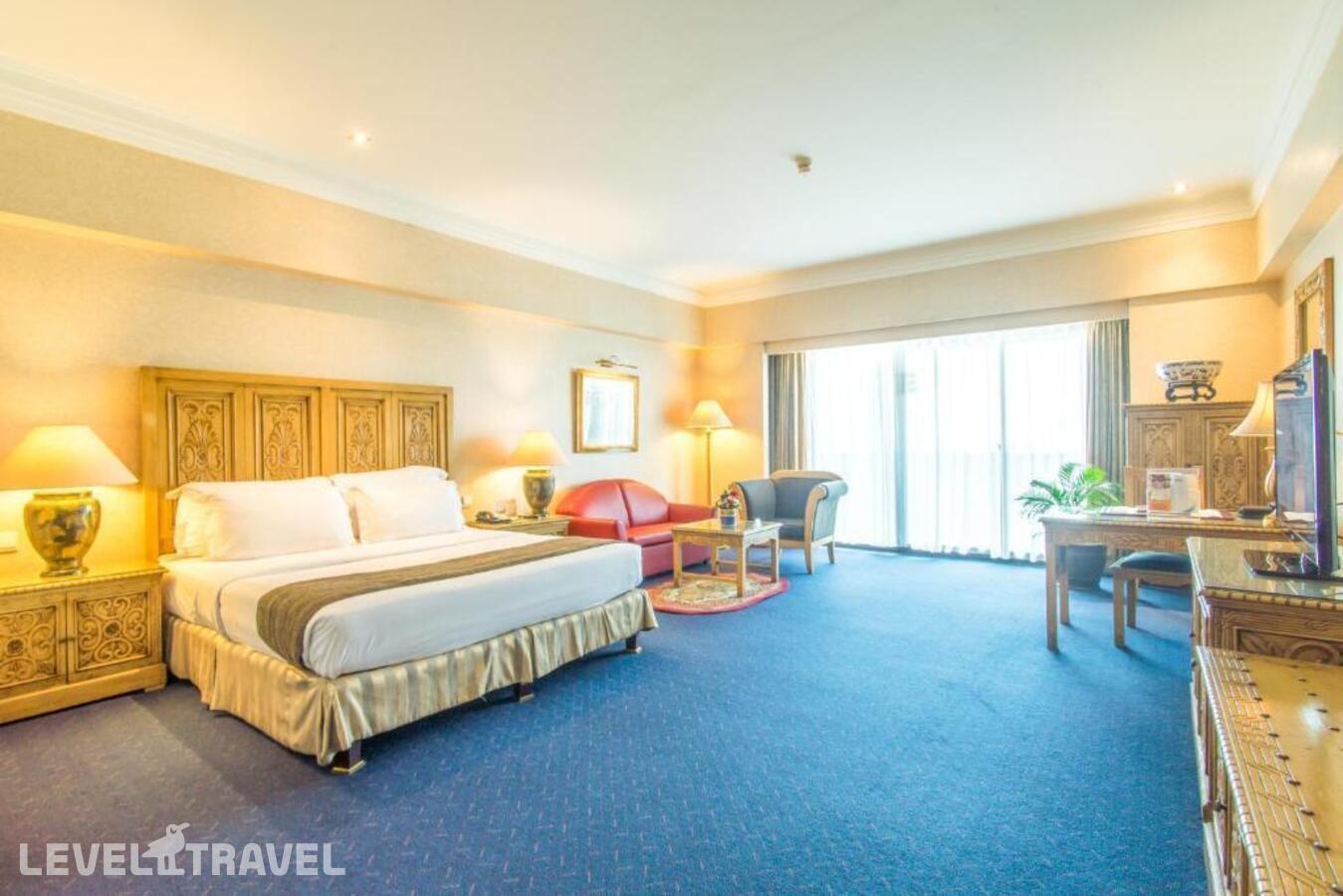 фотографии номера Семейный люкс отеля Sunlake Waterfront Resort And Convention в Индонезия(Джакарта) - фото №2