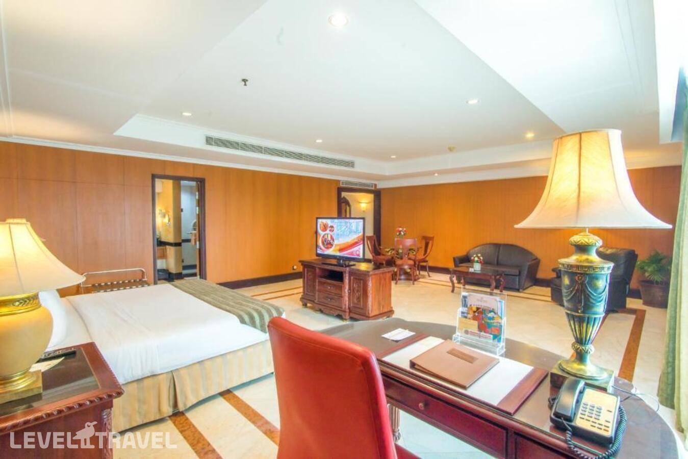 фотографии номера Люкс посольский отеля Sunlake Waterfront Resort And Convention в Индонезия(Джакарта) - фото №4