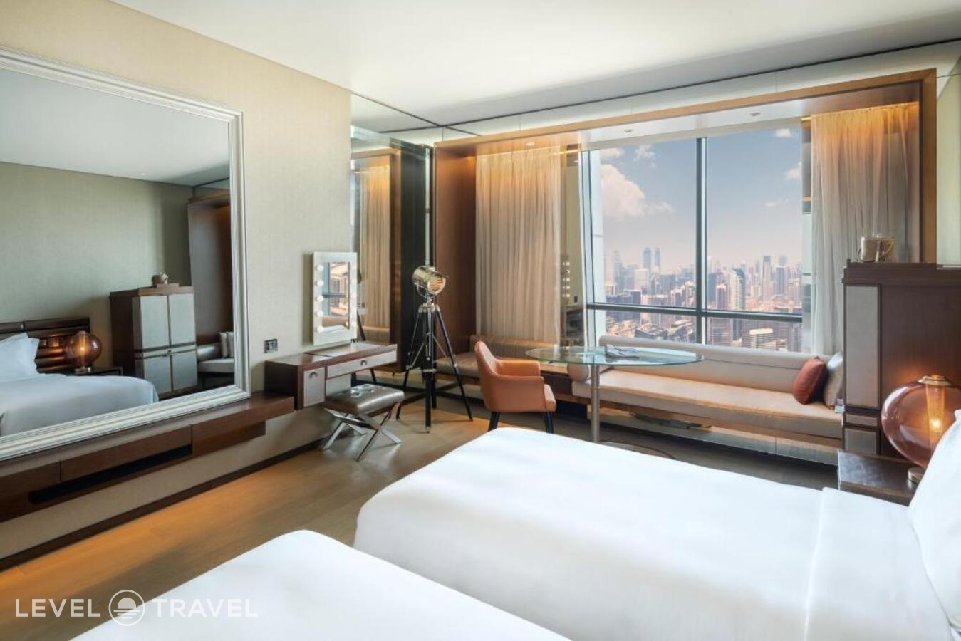 фотографии номера Семейный с видом на город отеля Paramount Hotel Dubai в ОАЭ(Бизнес Бей) - фото №42