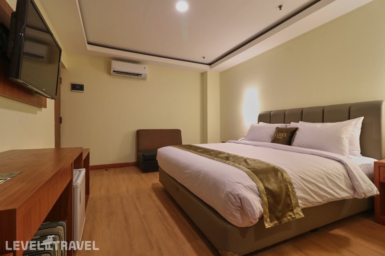 фотографии номера Семейный (две односпальные кровати) отеля Coin's Hotel Jakarta в Индонезия(Джакарта) - фото №12