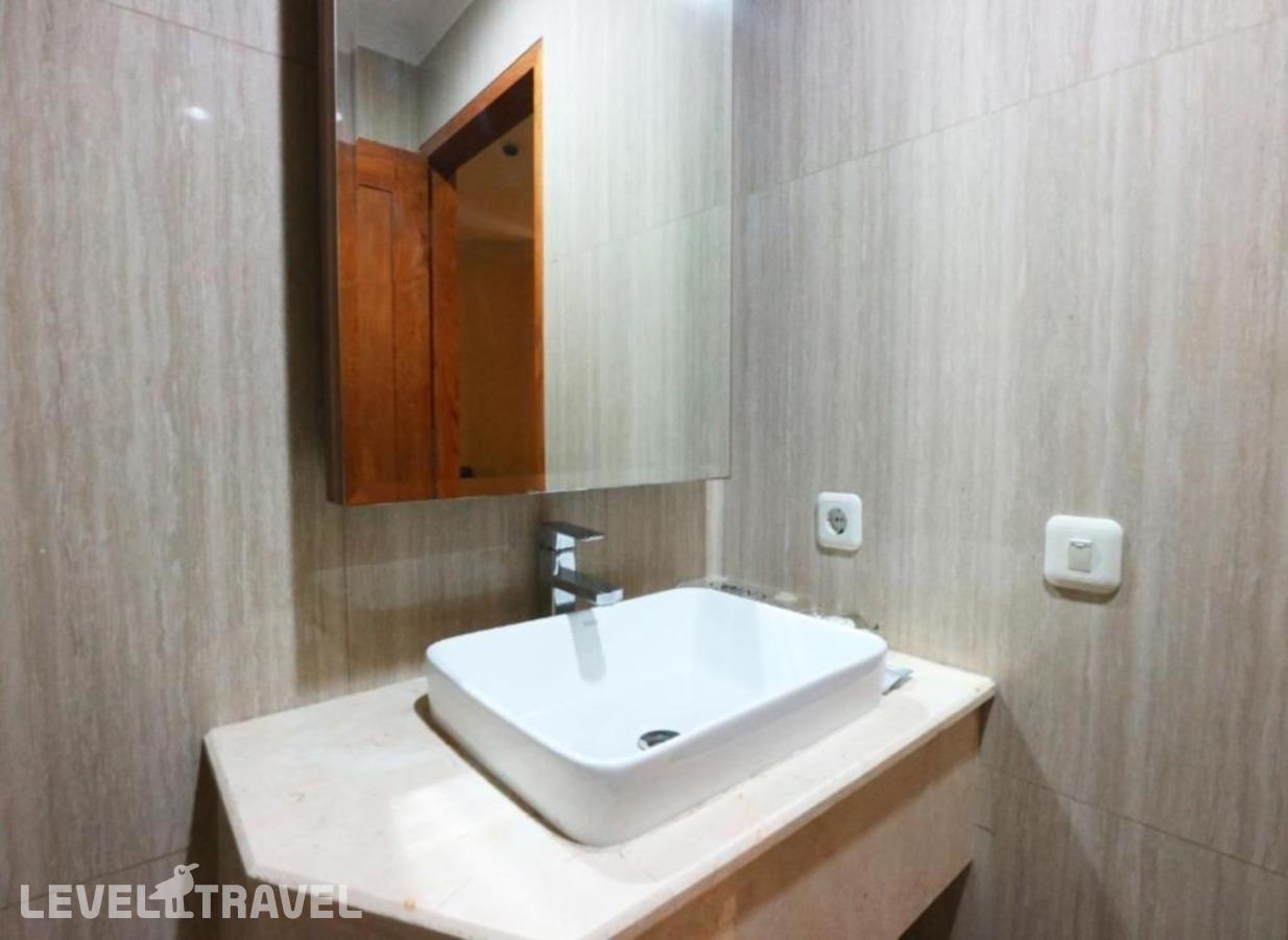 фотографии номера Номер Представительский отеля Coin's Hotel Jakarta в Индонезия(Джакарта) - фото №4