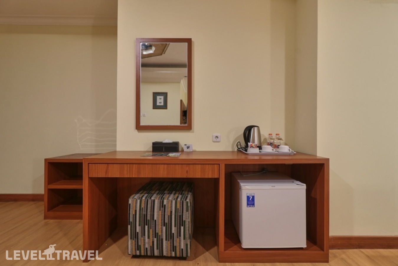 фотографии номера Номер Представительский отеля Coin's Hotel Jakarta в Индонезия(Джакарта) - фото №13