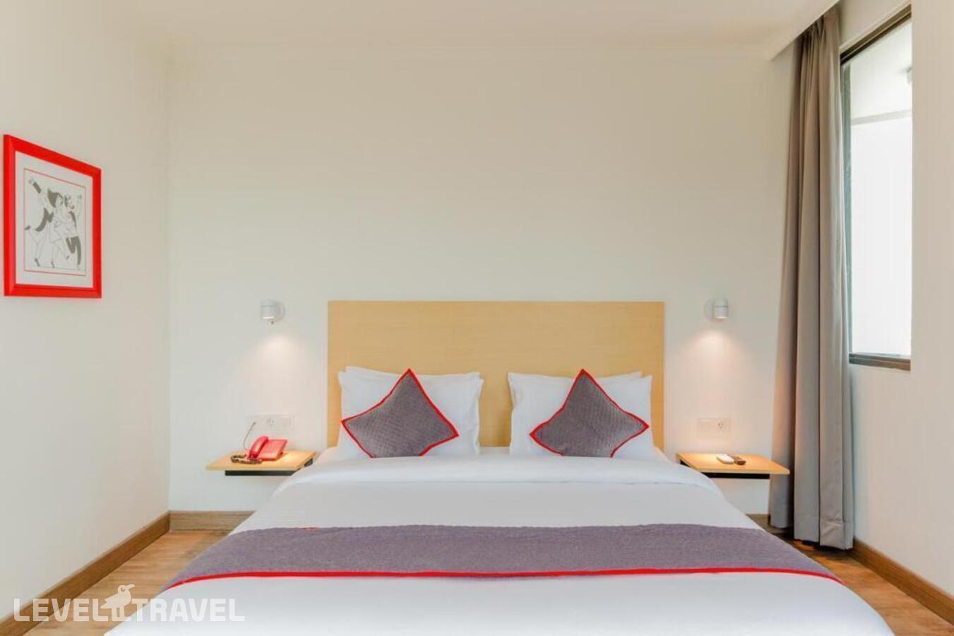 фотографии номера Делюкс отеля Oyo Townhouse 2 Hotel Gunung Sahari в Индонезия(Джакарта) - фото №2