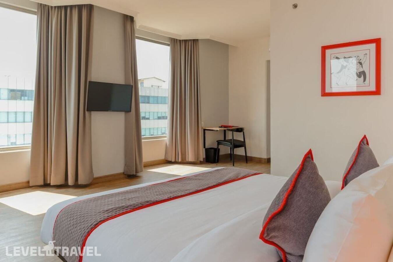 фотографии номера Люкс роскошный отеля Oyo Townhouse 2 Hotel Gunung Sahari в Индонезия(Джакарта) - фото №5