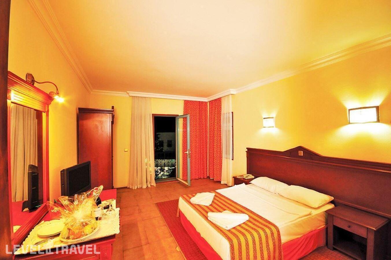 фотографии номера Семейный номер отеля Phoenix Sun Hotel в Турция(Гюмбет) - фото №4