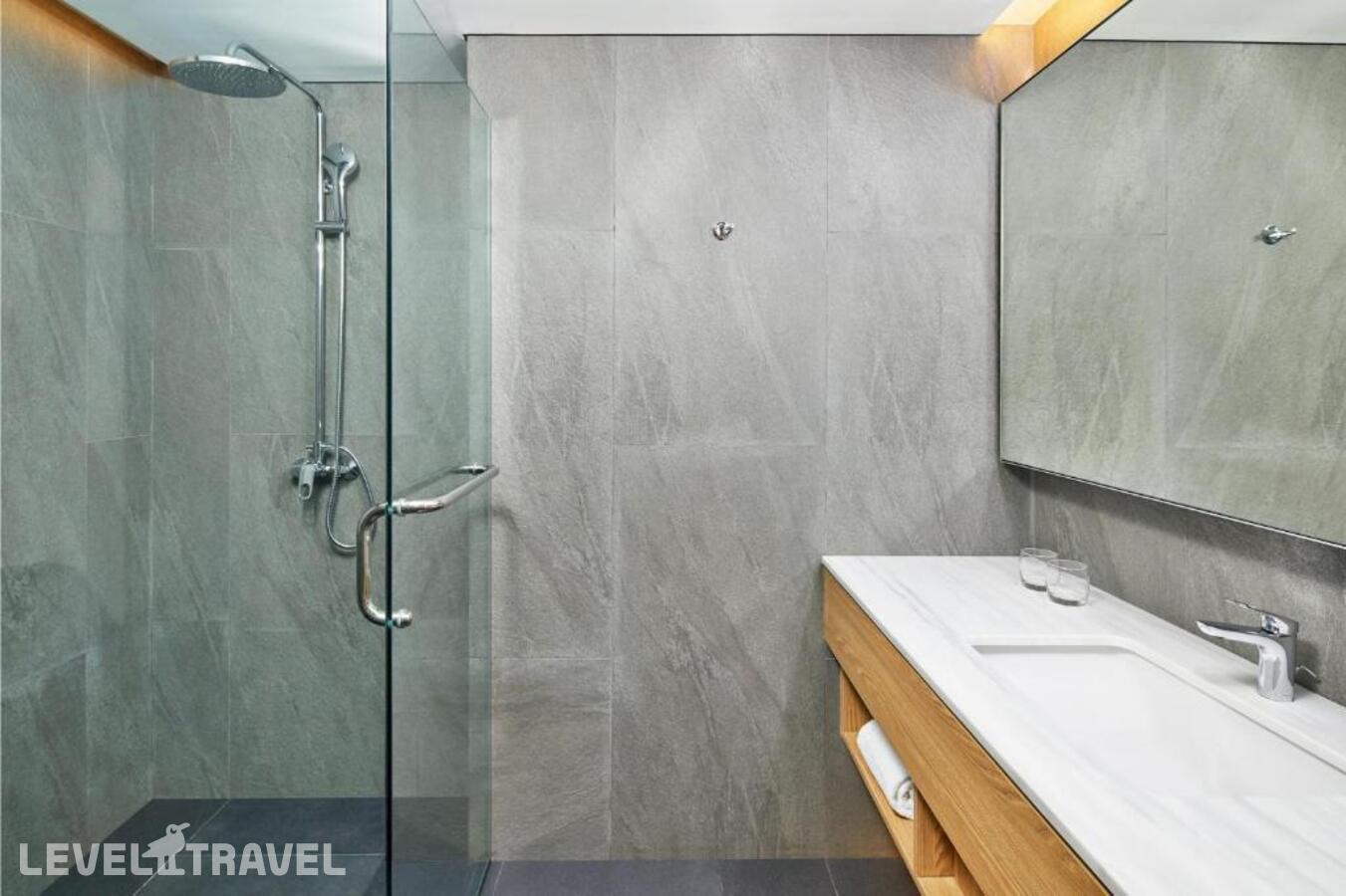 фотографии номера Делюкс (две односпальные кровати) отеля Aloft South Jakarta Chse Certified в Индонезия(Джакарта) - фото №4
