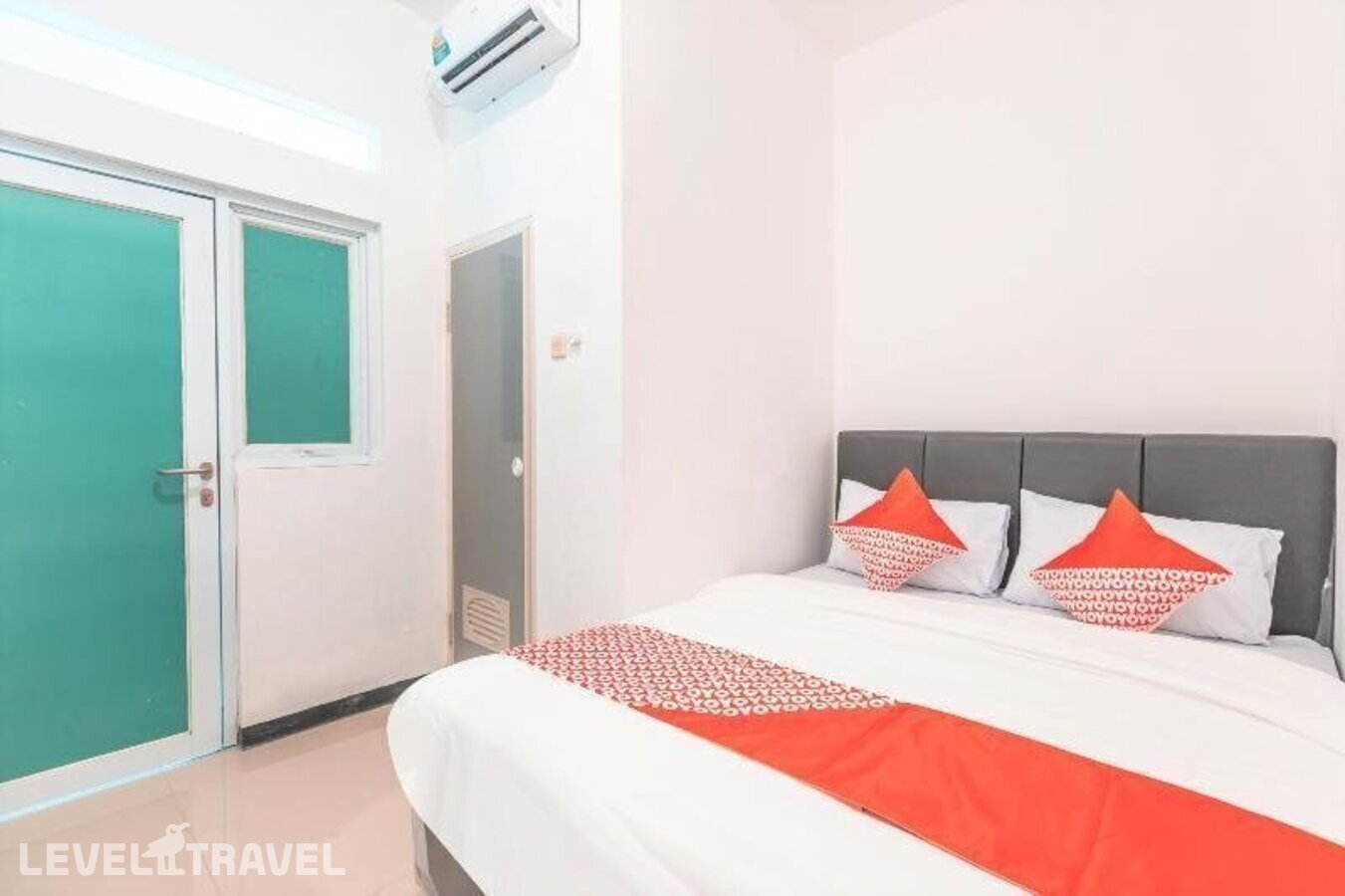 фотографии номера Стандартный номер отеля Super Oyo 2223 J&B Room Utan Kayu в Индонезия(Джакарта) - фото №2