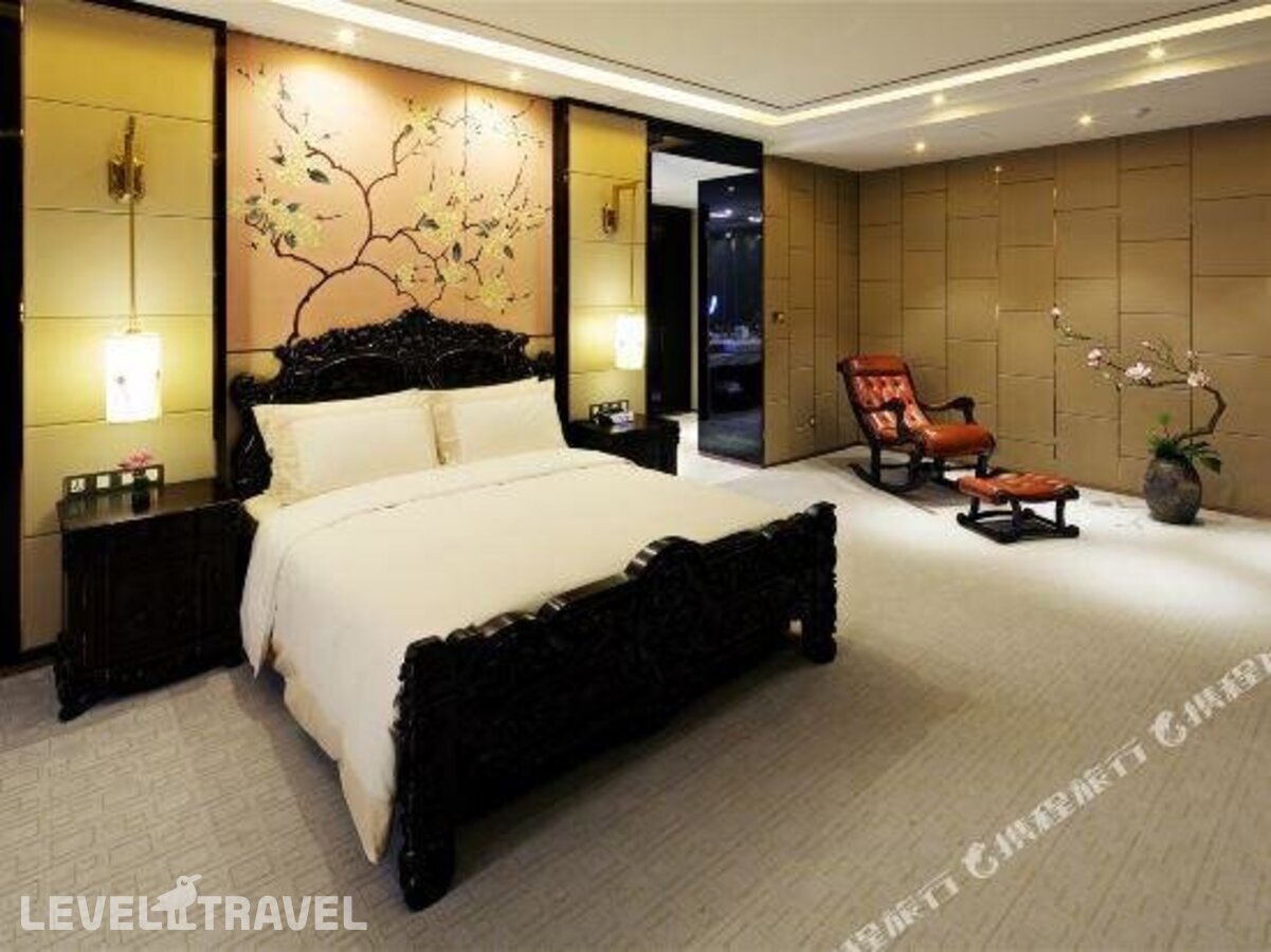 фотографии номера Представительский люкс отеля Shanghai Royal Garden Hotel в Китай(Шанхай) - фото №2