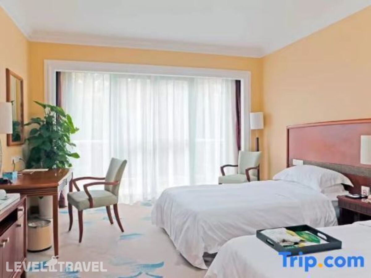 фотографии номера Номер бизнес (две односпальные кровати) отеля Hongqiao State Guest Hotel Shanghai в Китай(Шанхай) - фото №3