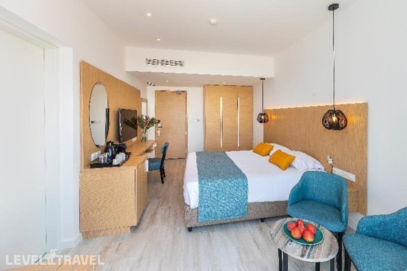 фотографии номера Стандартный с видом на море отеля Leonardo Crystal Cove Hotel & Spa By The Sea (Adults Only 16+) в Кипр(Протарас) - фото №12