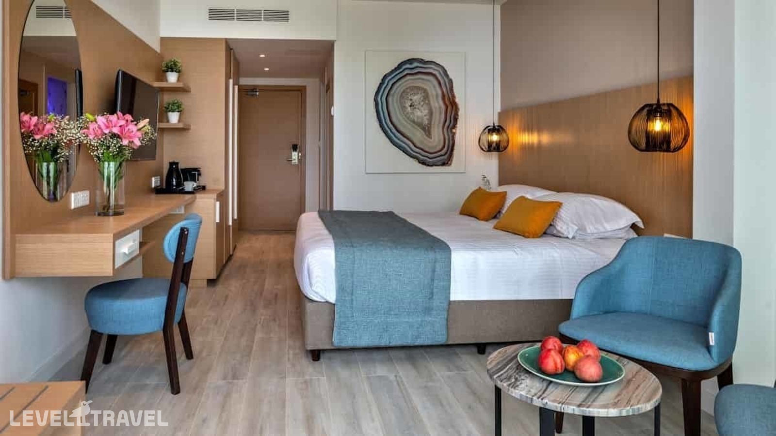 фотографии номера Стандартный с видом на море отеля Leonardo Crystal Cove Hotel & Spa By The Sea (Adults Only 16+) в Кипр(Протарас) - фото №2