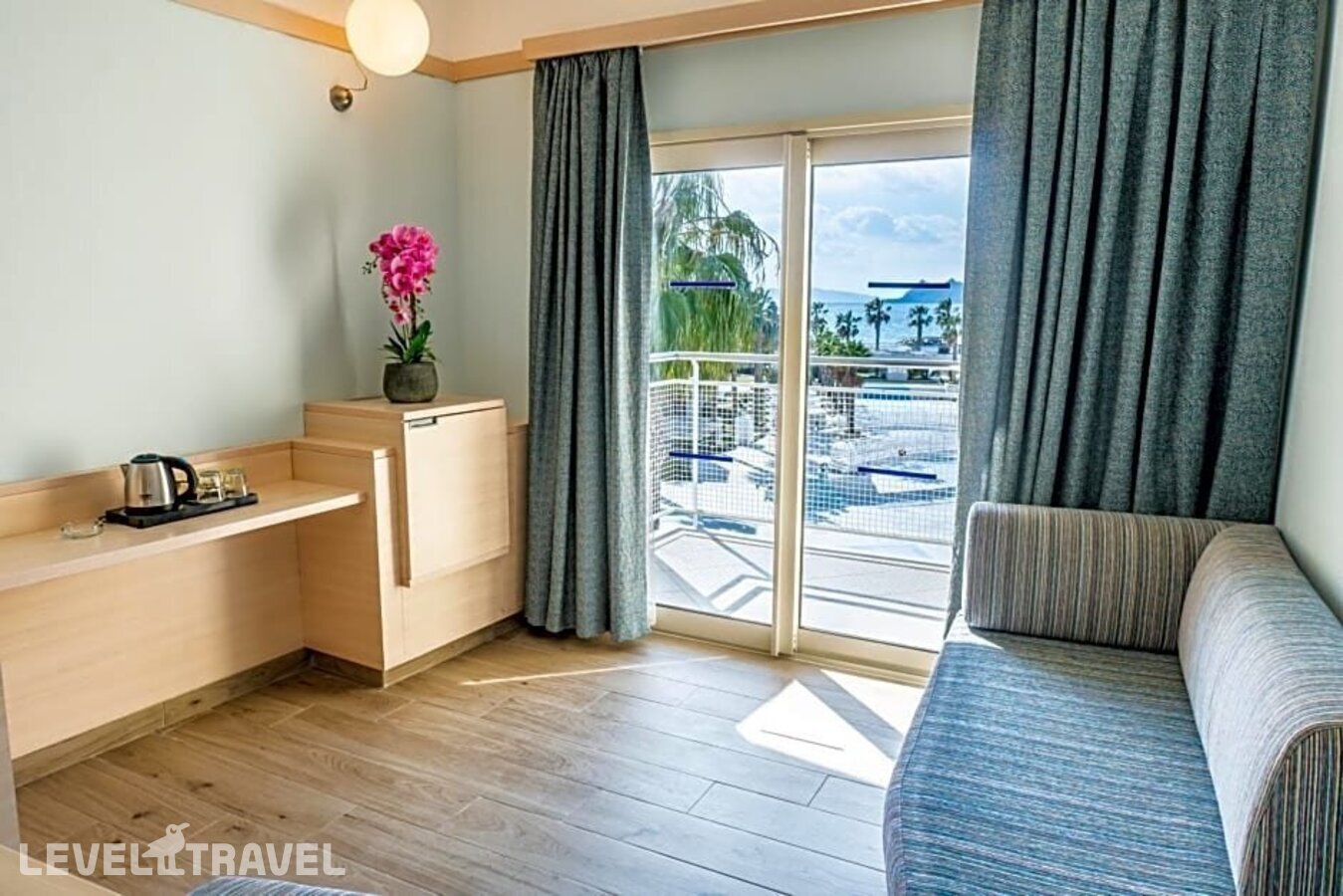 фотографии номера Улучшенный с видом на бассейн отеля La Blanche Resort & Spa в Турция(Тургутреис) - фото №10