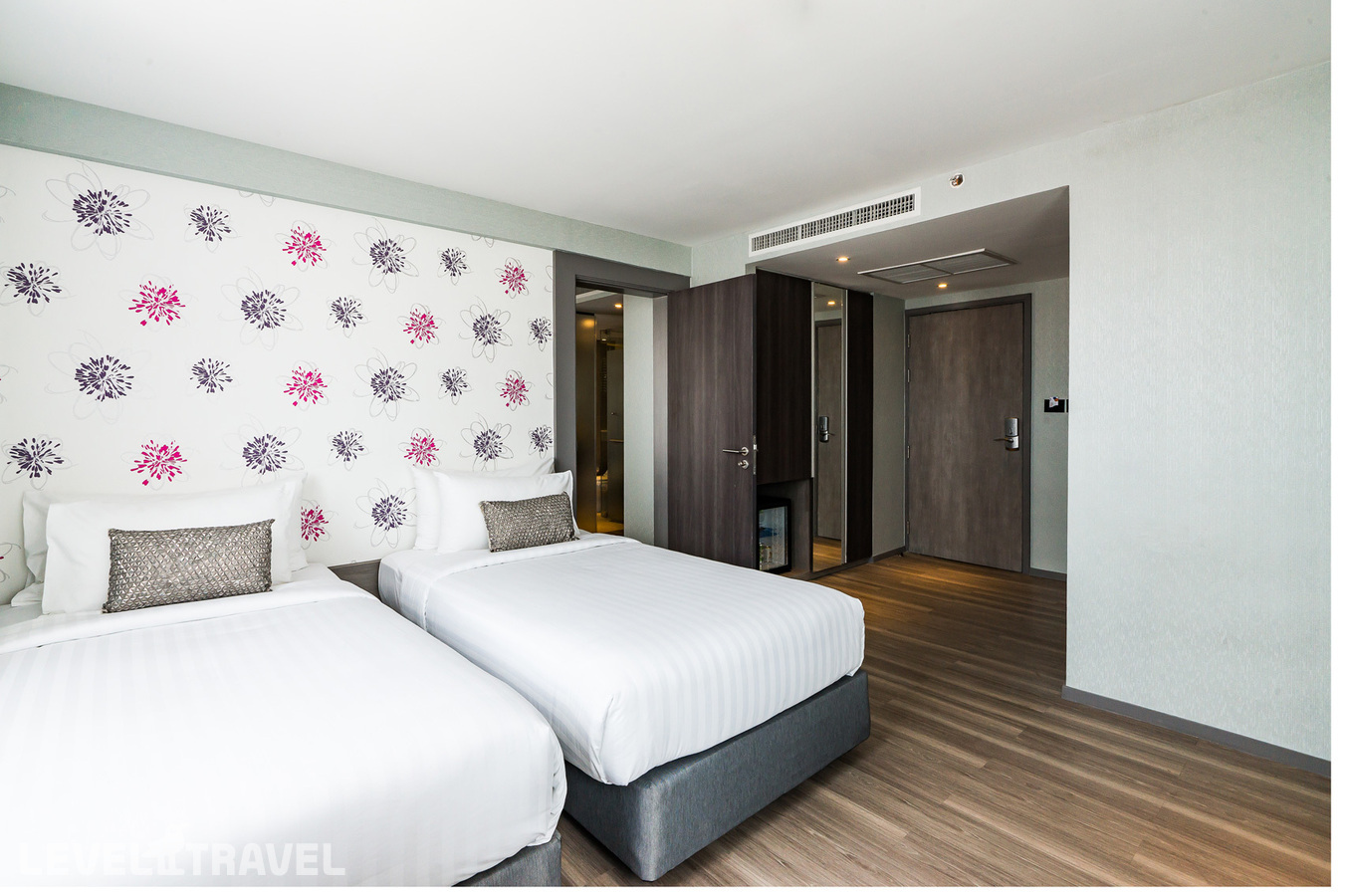 фотографии номера Смежный семейный отеля Citrus Grande Hotel Pattaya в Таиланд(Южная Паттайя) - фото №1