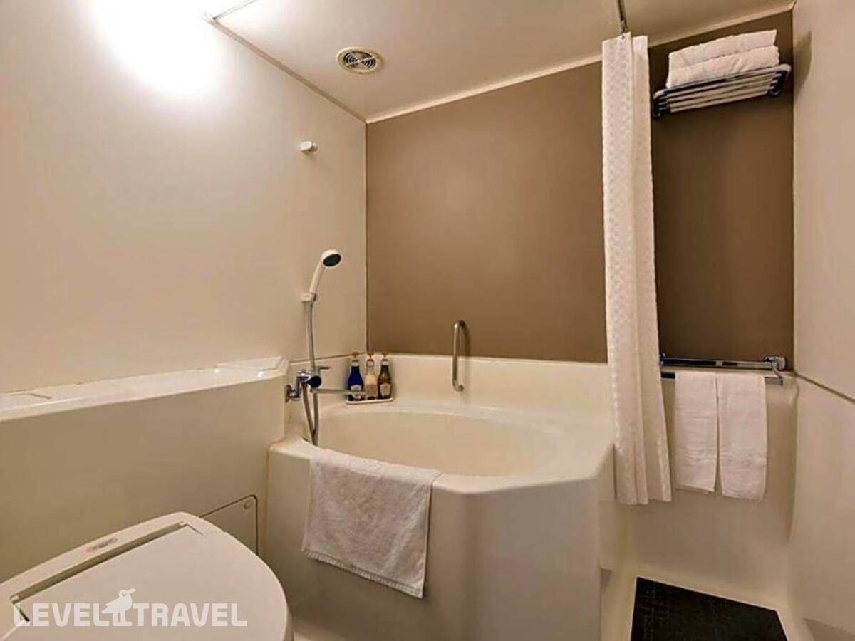 фотографии номера Стандартный номер отеля Shinjuku Prince Hotel в Япония(Токио) - фото №6