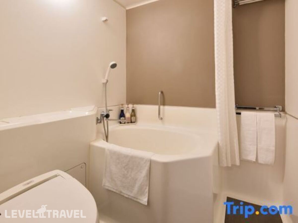 фотографии номера Трехместный улучшенный отеля Shinjuku Prince Hotel в Япония(Токио) - фото №9