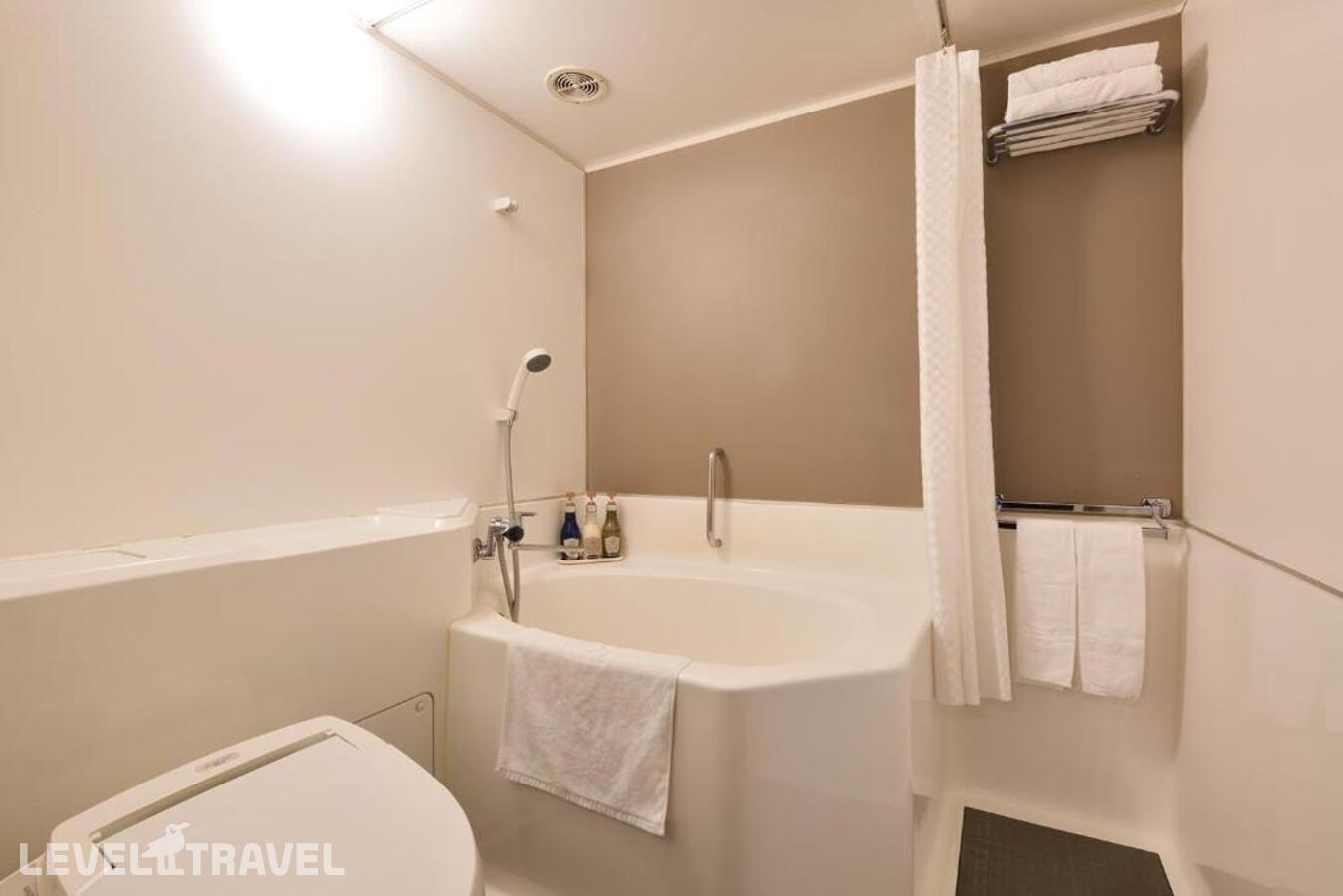 фотографии номера Делюкс (две односпальные кровати) отеля Shinjuku Prince Hotel в Япония(Токио) - фото №12
