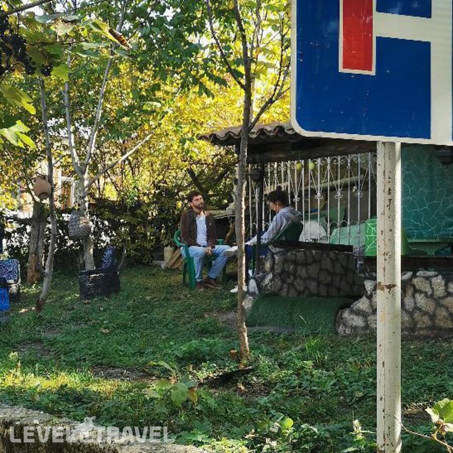 фотографии номера Апартаменты с балконом отеля Гостевой Дом Qilimcha's в Грузия(Телави) - фото №49