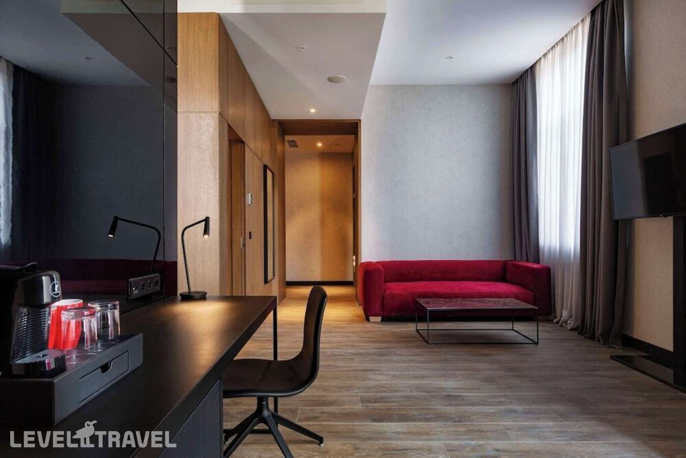 фотографии номера Полулюкс (две односпальные кровати) отеля Radisson Red в Грузия(Тбилиси) - фото №4