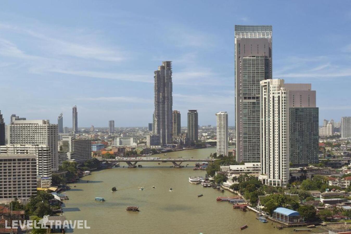 фотографии номера Делюкс с видом на реку отеля Royal Orchid Sheraton Hotel в Таиланд(Бангкок) - фото №4