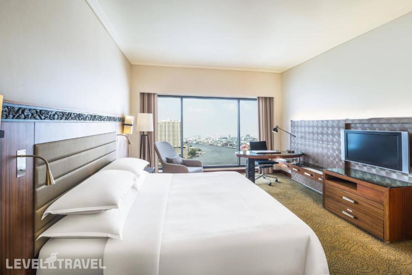 фотографии номера Делюкс с видом на реку отеля Royal Orchid Sheraton Hotel в Таиланд(Бангкок) - фото №3