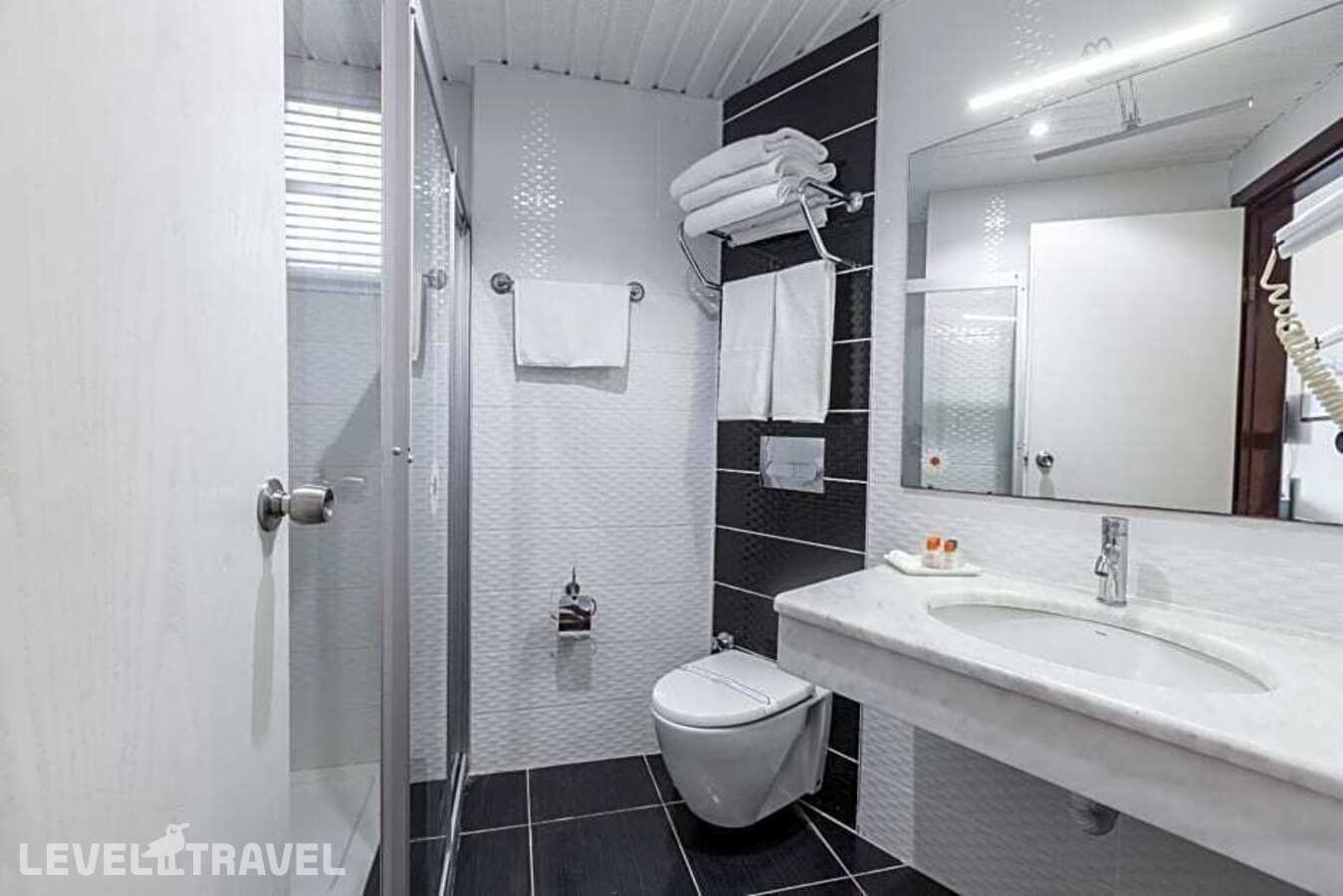 фотографии номера Стандартный с балконом с частичным видом на море отеля Galaxy Beach Hotel в Турция(Махмутлар) - фото №6