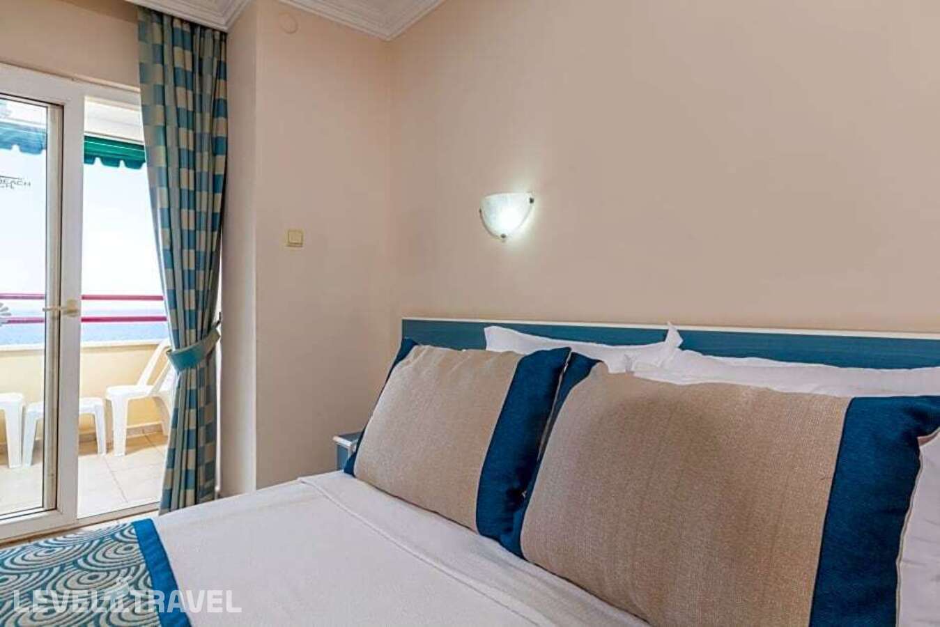фотографии номера Стандартный с балконом с частичным видом на море отеля Galaxy Beach Hotel в Турция(Махмутлар) - фото №2