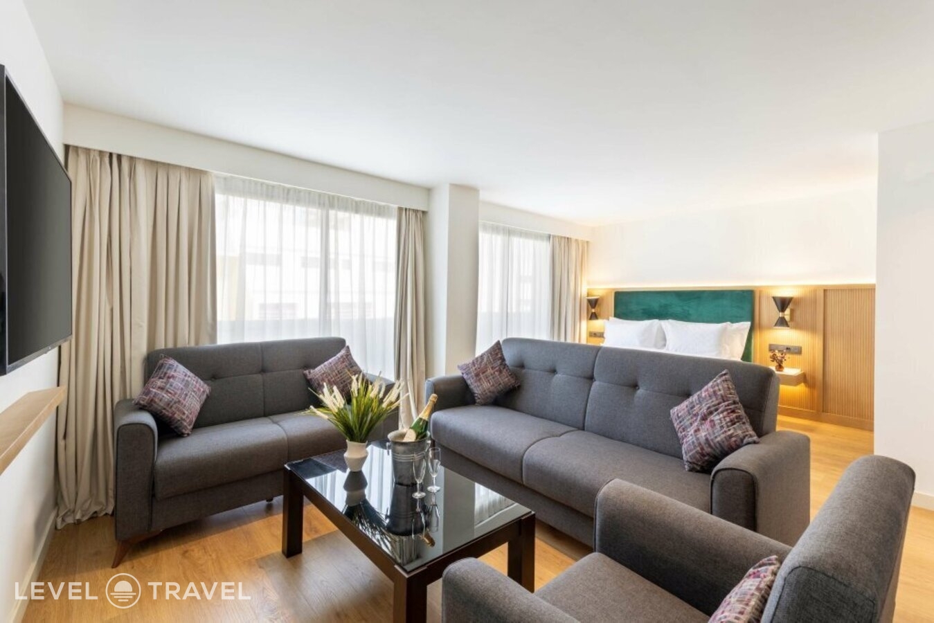 фотографии номера Люкс с видом на город отеля Business Hotel Casablanca в Марокко(Касабланка) - фото №3