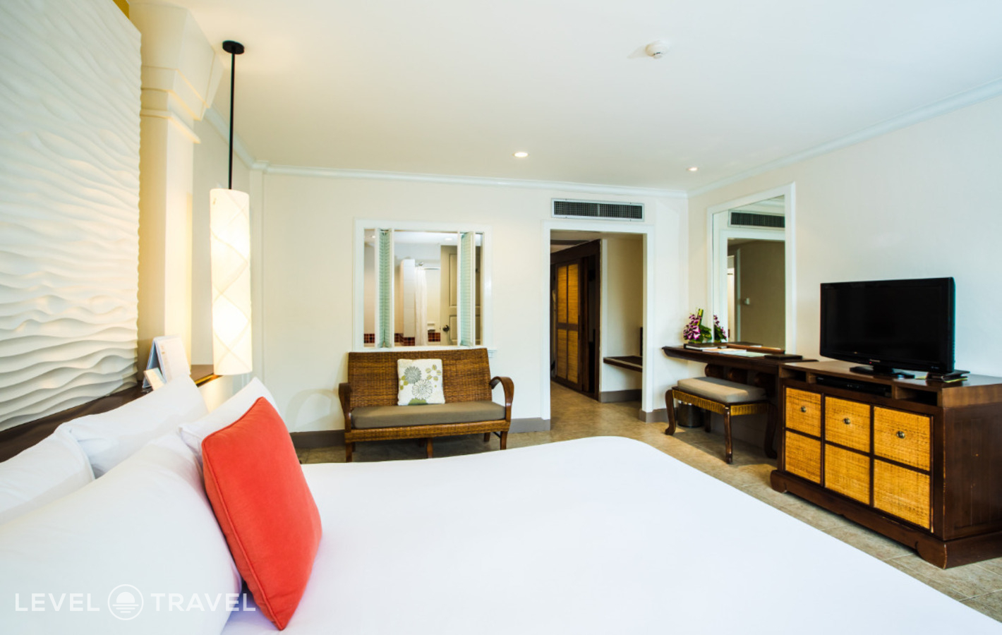 фотографии номера Делюкс премиум отеля Centara Karon Resort Phuket в Таиланд(Карон Бич) - фото №2