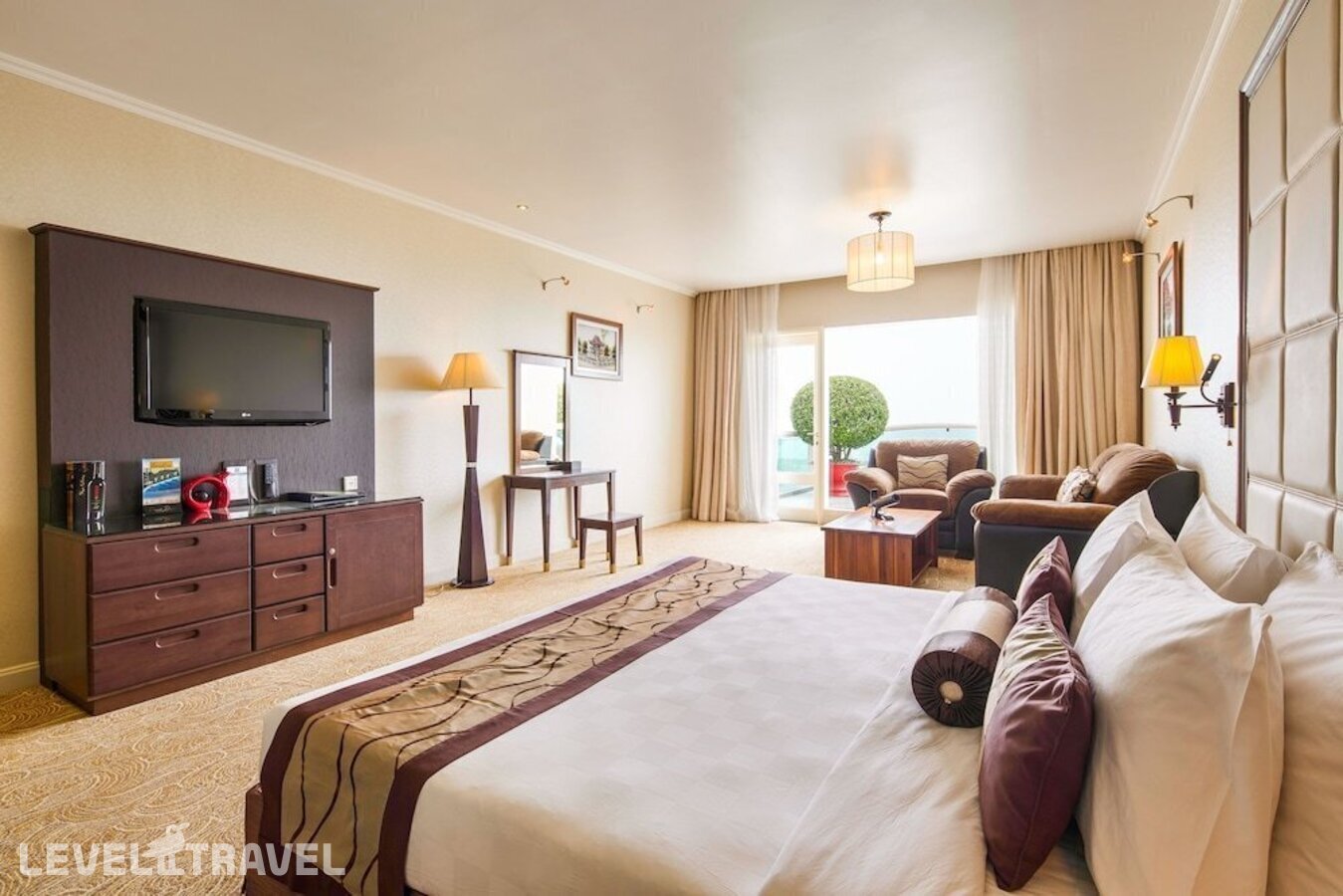фотографии номера Делюкс с видом на море с балконом отеля Sea Links Beach Hotel в Вьетнам(Муйне) - фото №1