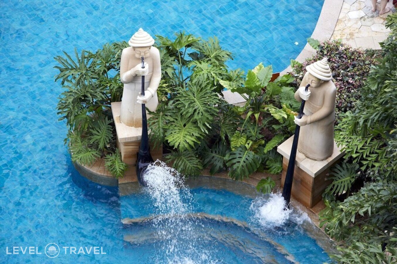 фотографии номера Стандартный с балконом отеля Sheraton Sanya Resort в Китай(Ялонг Бэй) - фото №9