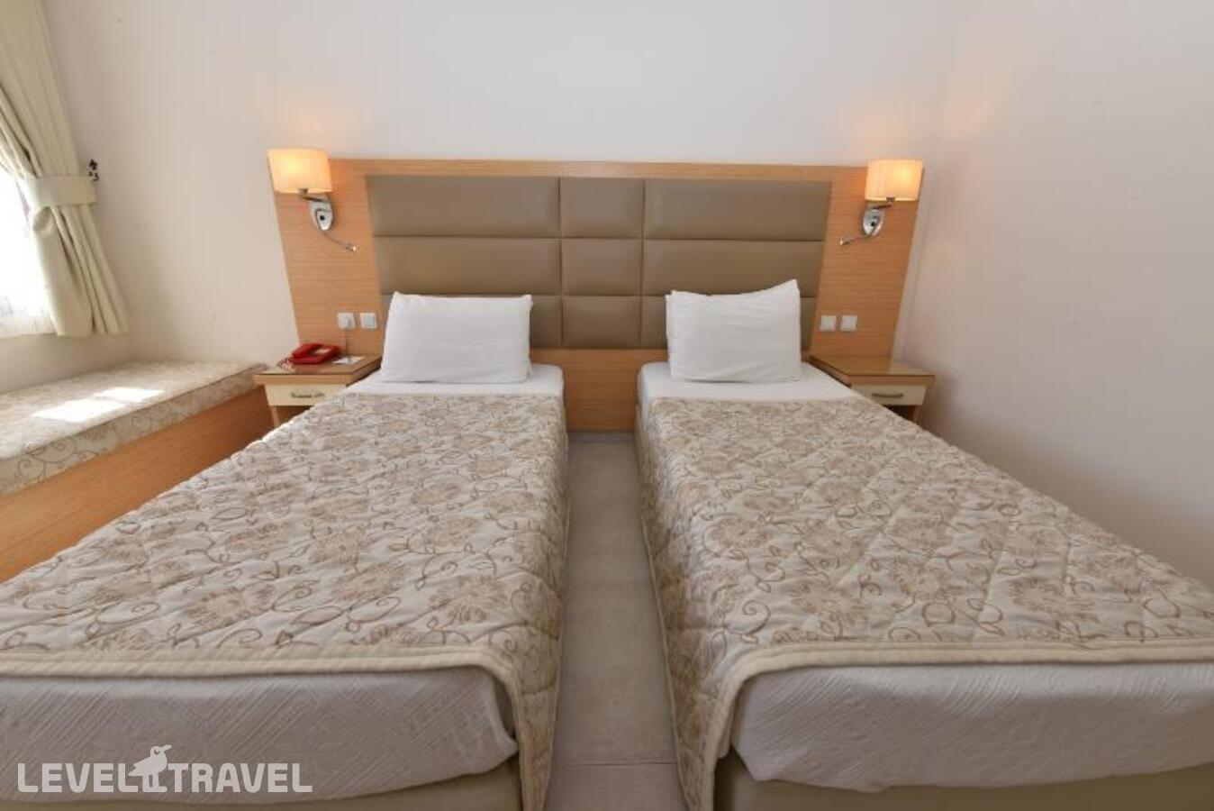 фотографии номера Семейный (двухъярусная кровать) отеля Alize Hotel в Турция(Олюдениз) - фото №2