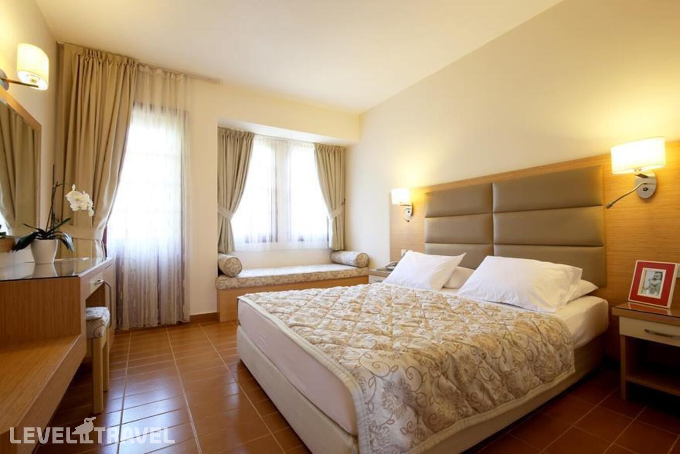 фотографии номера Семейный (двухъярусная кровать) отеля Alize Hotel в Турция(Олюдениз) - фото №1