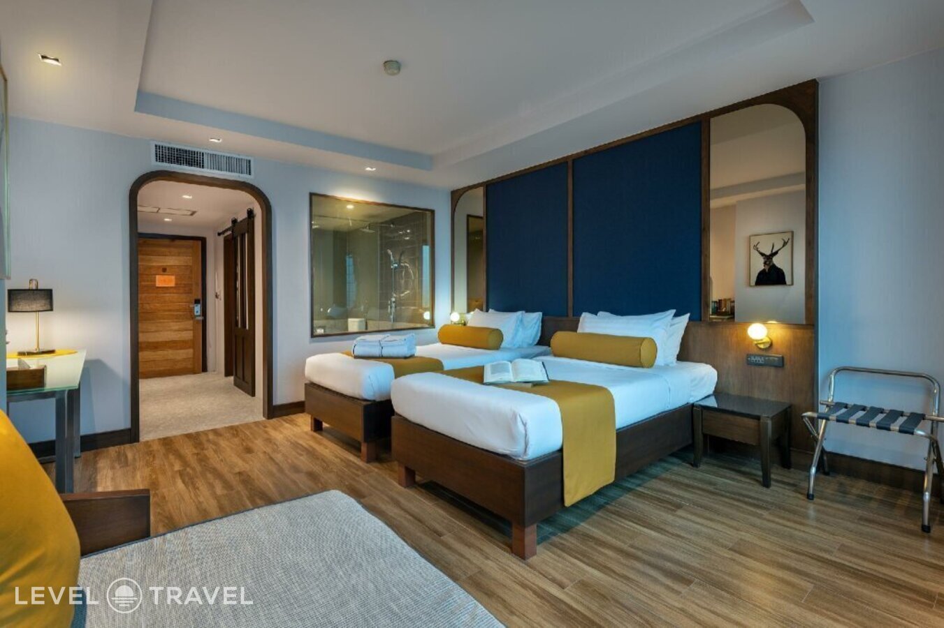 фотографии номера Делюкс с видом на город (две односпальные кровати) отеля Graph Hotel (Ex. Bangkok Chada Hotel) в Таиланд(Бангкок) - фото №1