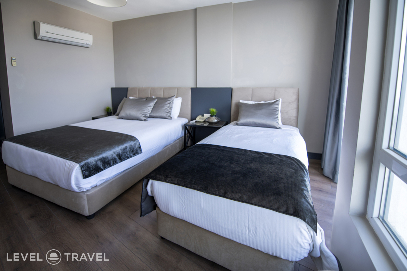 фотографии номера Стандартный с частичным видом на море отеля Tourist Hotel Antalya в Турция(Лара) - фото №3