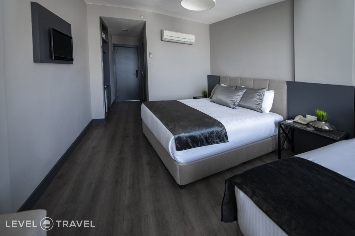 фотографии номера Стандартный с частичным видом на море отеля Tourist Hotel Antalya в Турция(Лара) - фото №4