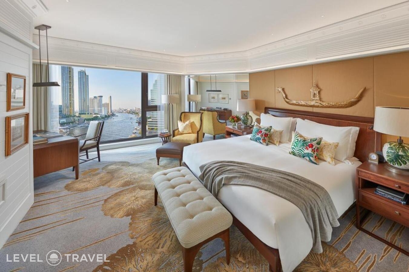 фотографии номера Люкс роскошный отеля Mandarin Oriental Bangkok Hotel в Таиланд(Бангкок) - фото №1