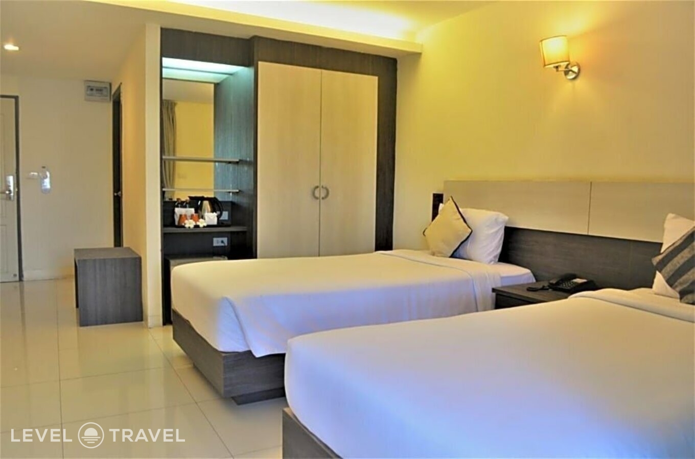 фотографии номера Делюкс с видом на бассейн отеля The Zen Hotel Pattaya (Ex. Lee Garden Resort) в Таиланд(Наклуа) - фото №3