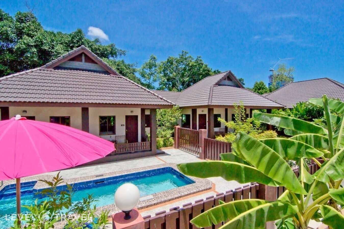 фотографии номера Вилла с видом на бассейн (двуспальная кровать) отеля Rose Bay Resort в Таиланд(Центральная Паттайя) - фото №5