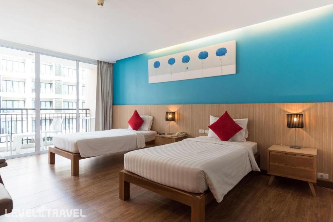 фотографии номера Делюкс с видом на город (две односпальные кровати) отеля Hotel J Pattaya в Таиланд(Центральная Паттайя) - фото №4