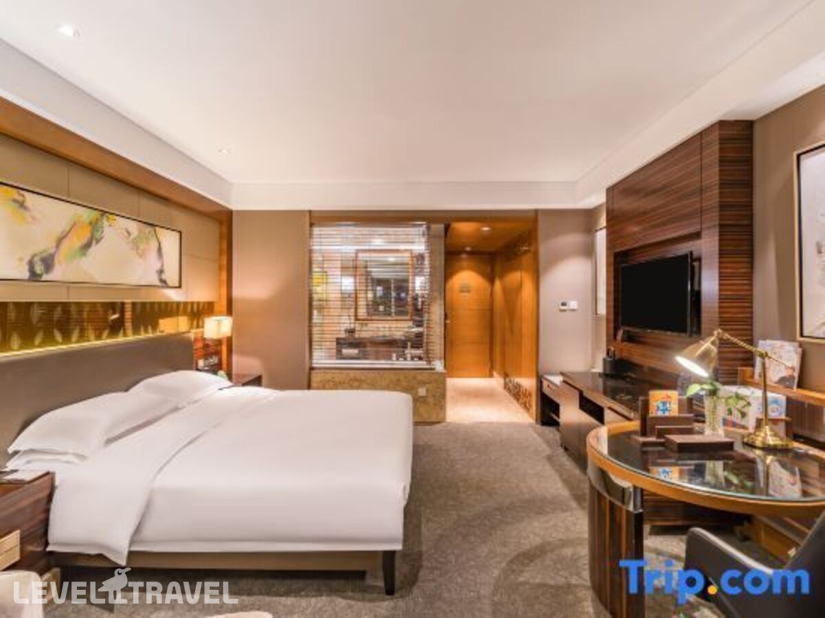 фотографии номера Представительский номер отеля Lake View Hotel (Ex. Radegast Lake View Hotel) в Китай(Пекин) - фото №4