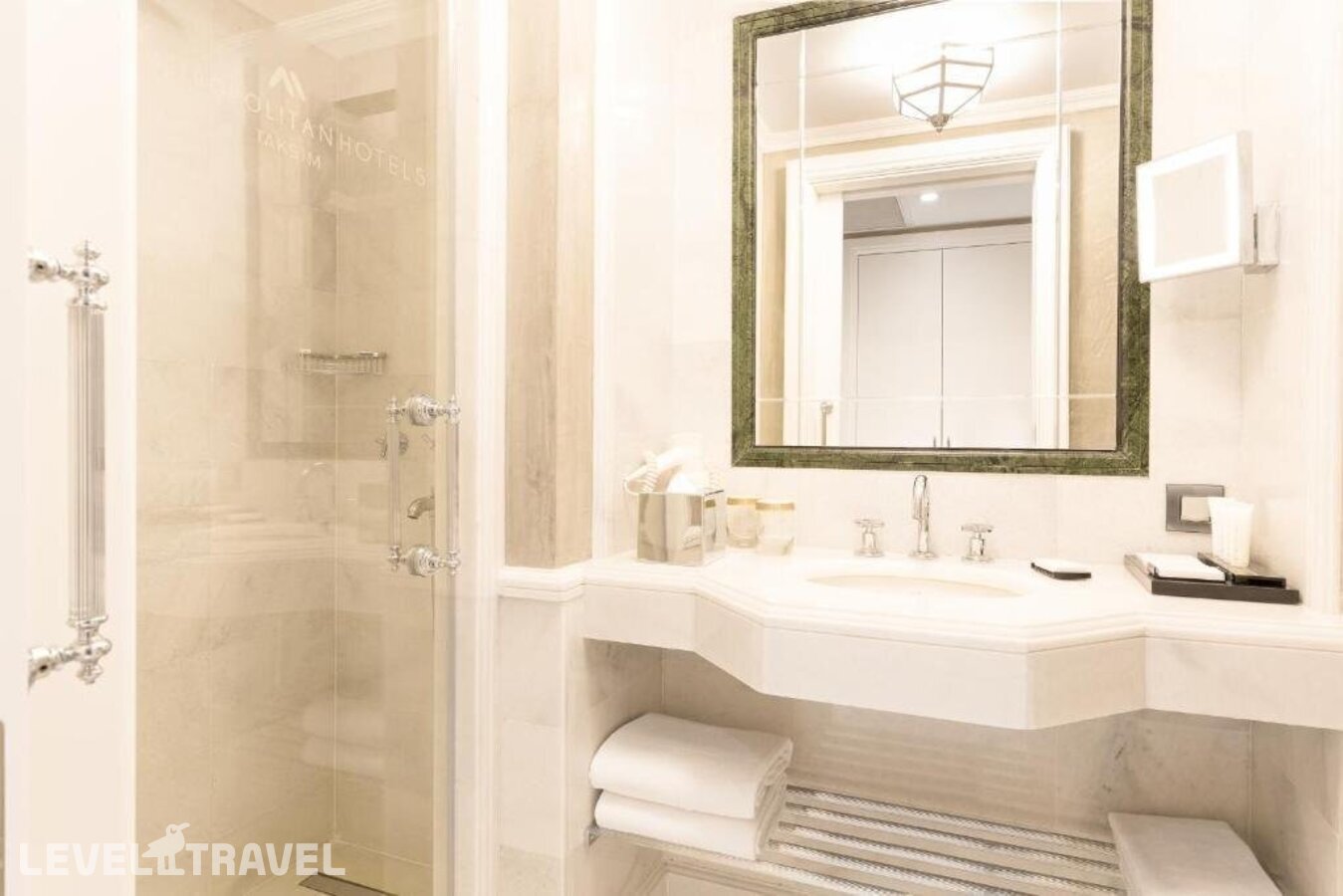фотографии номера Одноместный с видом на город отеля Metropolitan Hotel Taksim в Турция(Бейоглу) - фото №3