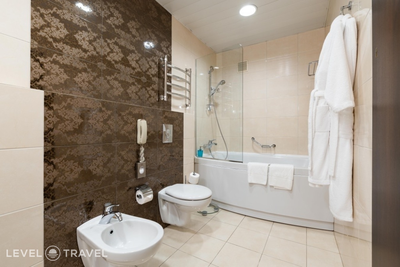 фотографии номера Люкс с видом на город отеля Введенский Отель (Vvedensky Hotel) в Россия(Петроградский район) - фото №6