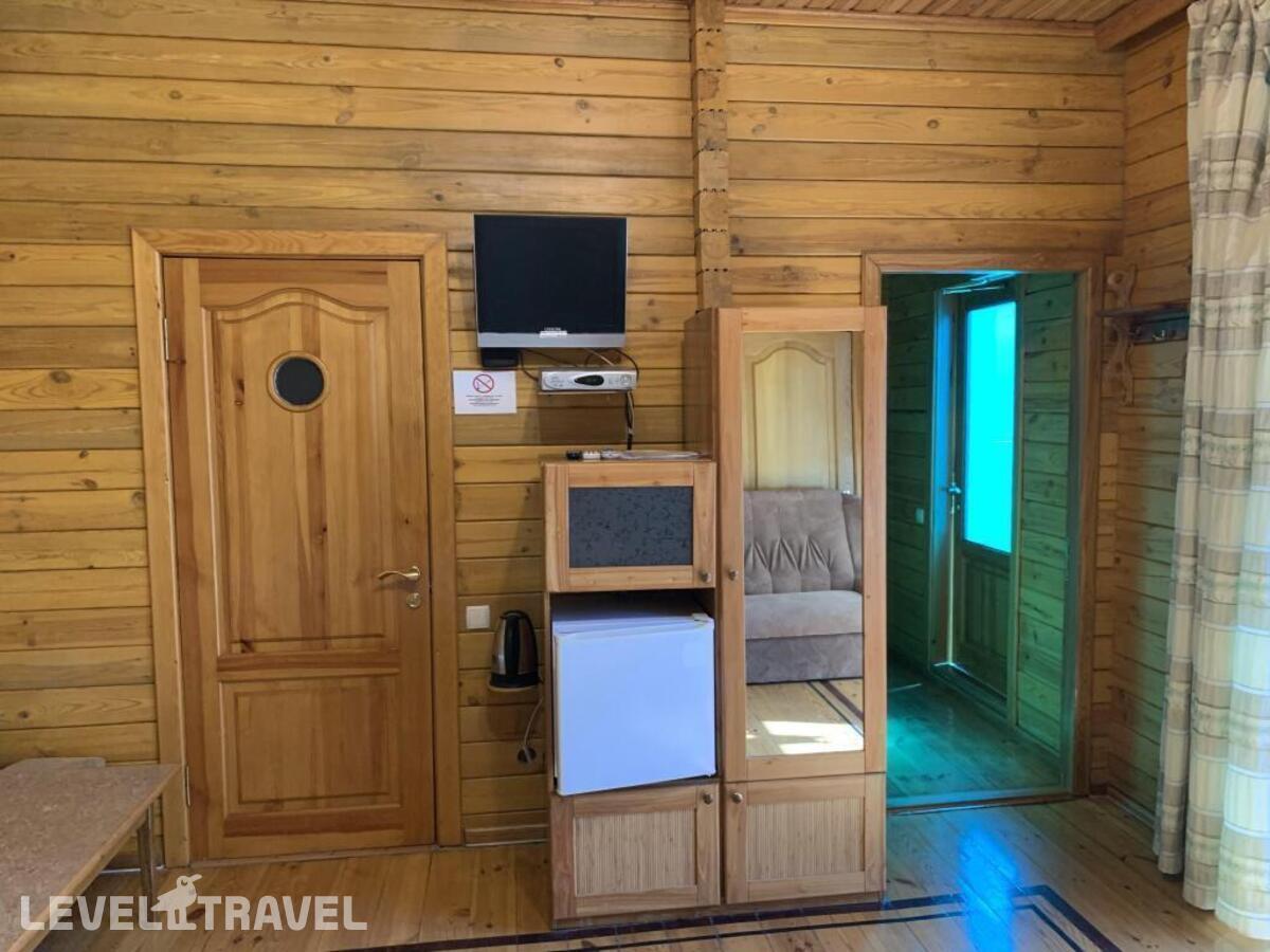 Полулюкс с балконом (две односпальные кровати) — фото 12