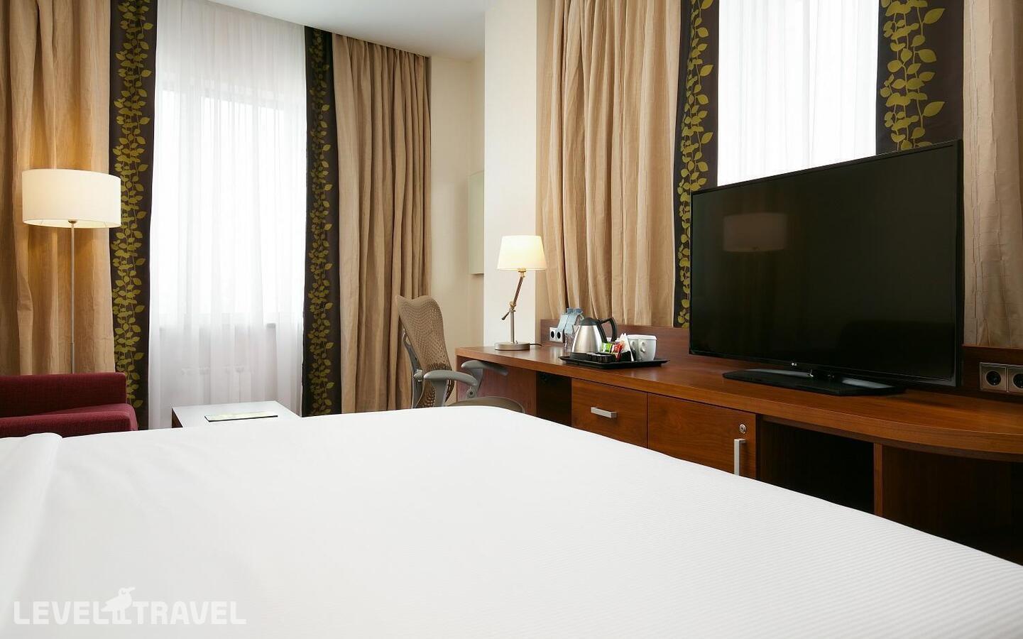 фотографии номера Улучшенный номер отеля Hilton Garden Inn Volgograd в Россия(Волгоград) - фото №7